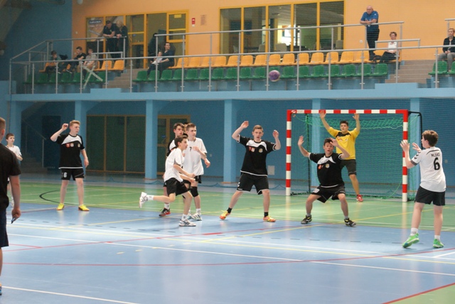 meta handball 25 04 2015 13